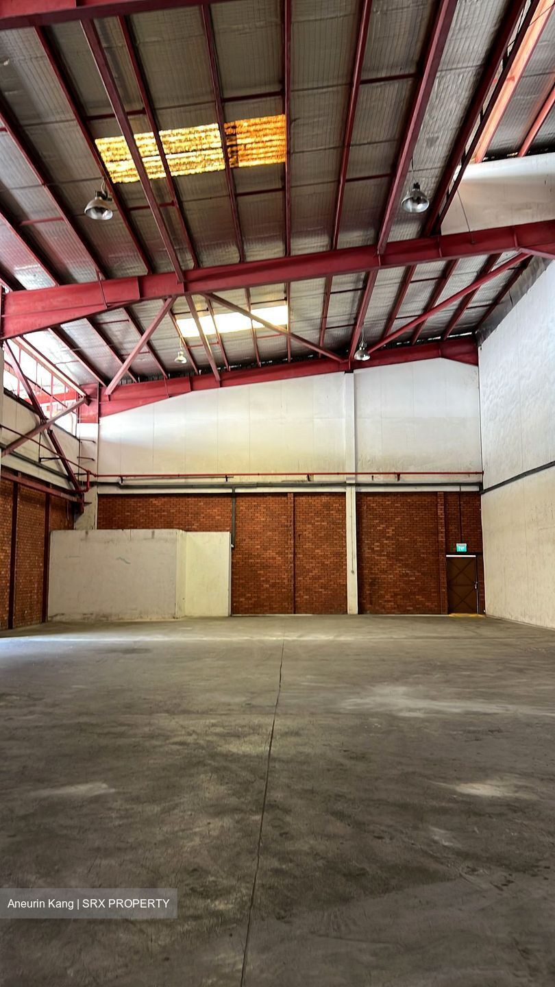 Geylang Bahru (D12), Warehouse #486861111